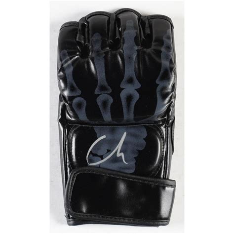 Marlon Chito Vera Signed Ufc Glove Beckett Pristine Auction