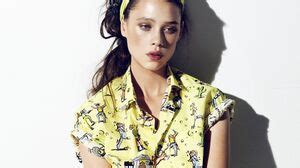 Astrid Berges Frisbey Actress Model French Brunette Woman Face