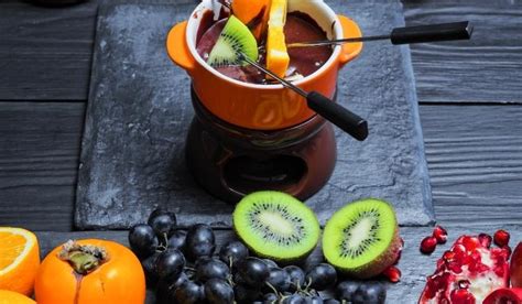 Frutas Para Fondue De Chocolate Cu Les Son Las Mejores Hsbir