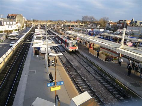 RER B entré d une rame a Aulnay sous bois Aulnay sous bois