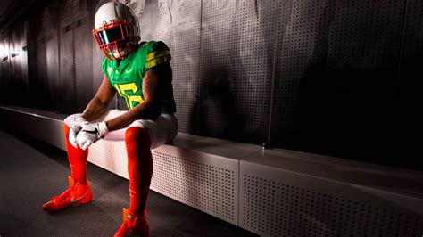 Oregon's newest creative football uniforms make the players look like actual ducks