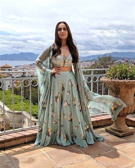 19 Bridesmaids Dresses Ideas From The Closets Of Indian Fashion