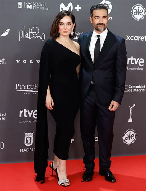 Ana De La Reguera Y Alfonso Herrera Confirman Romance