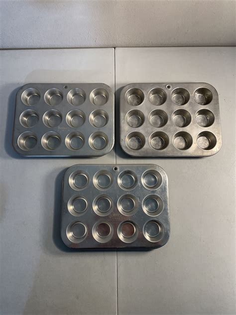 Vintage Aluminum Mini Muffin Cupcake Pans Lot Of Comet Mirro