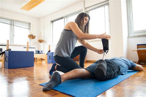 Abdominal Activation During Exercise Stretching Versus Bracing