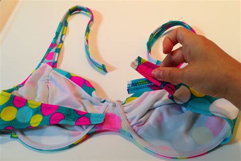 Las Manualidades De Yiya TRUCO Como Arreglar La Parte De Arriba De Un Bikini
