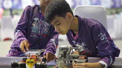 Catat Kompetisi Robotik Madrasah Fokus Pada Kompetensi Siswa Dan