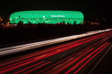 Éclairage LED connecté de Philips pour l Allianz Arena le Bayern de