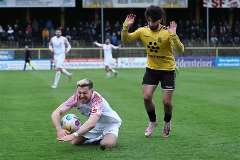 Fu Ball Bayernliga Nord Erlangen Beendet Hofer Serie Bayern Hof