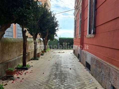 Vendita Villa Unifamiliare In Via Alessandro Manzoni Napoli Da