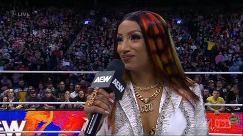 Mercedes Mone Debuts On Aew Dynamite Big Business Youtube