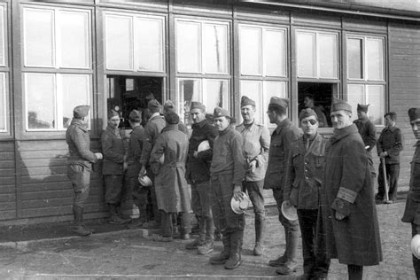 A Berlin lhistoire redécouverte dun camp de prisonniers de guerre