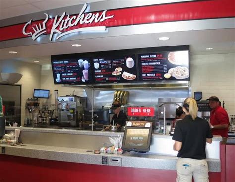 Quiktrip Expands Fast Dining Options With Qt Kitchens The Wichita