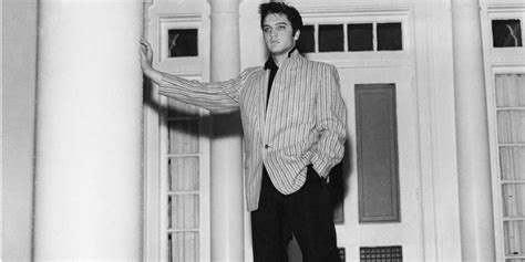 Elvis Presley: This Beloved Graceland Room Was Originally Not Part of ...