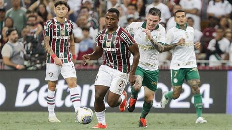 Palmeiras perde para Fluminense e Flamengo reassume vice liderança