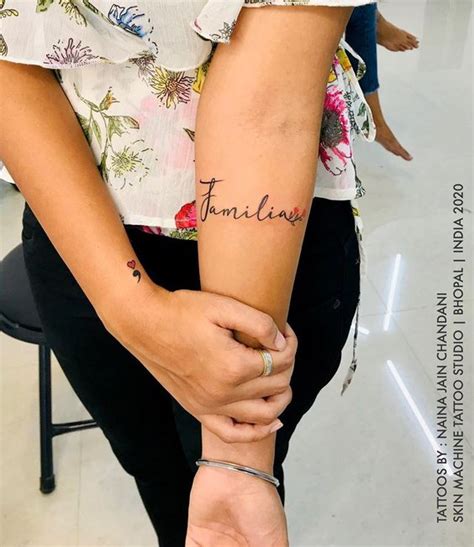 Tatuaje Frase Familia Por Skin Machine Tattoo Studio Naina Jain