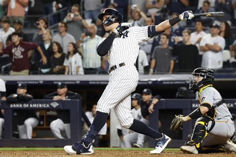 Watch Yankees Aaron Judge Hits 60th Homer Of 2022 Ties Babe Ruth