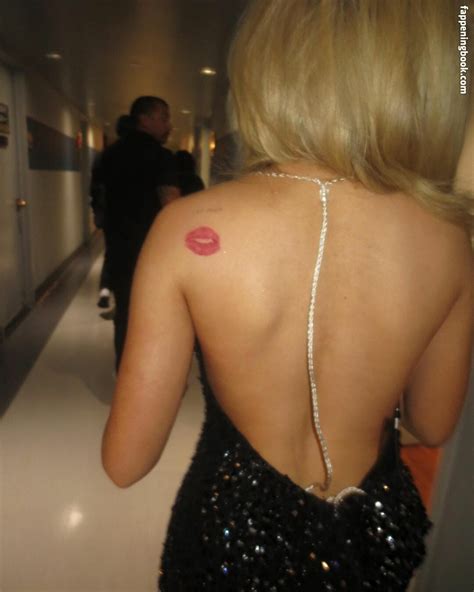 Sabrina Carpenter Nude The Fappening Photo FappeningBook