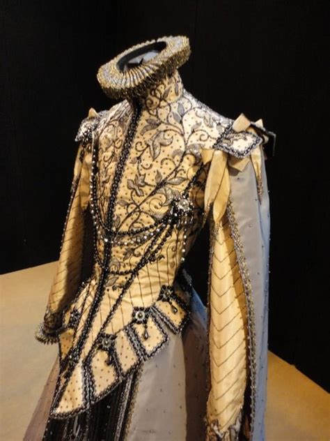 Historical Accuracy Reincarnated Elizabethan Fashion Fashion