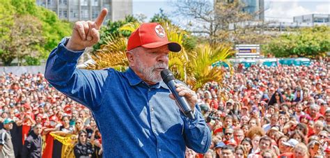 Líderes e personalidades internacionais parabenizam Lula pela vitória