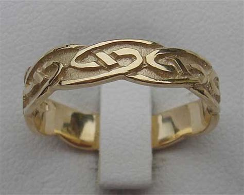 Traditional Scottish Womens Wedding Ring Love2have Uk Wedding