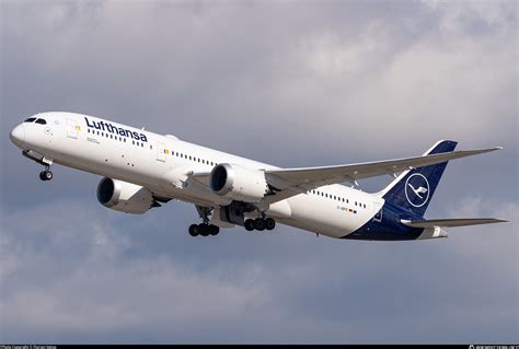 D Abpd Lufthansa Boeing Dreamliner Photo By Florian Venus Id