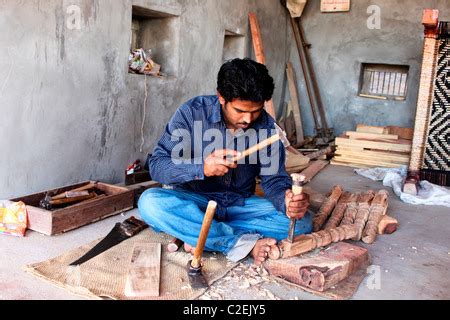 Indian carpenter at work Stock Photo - Alamy