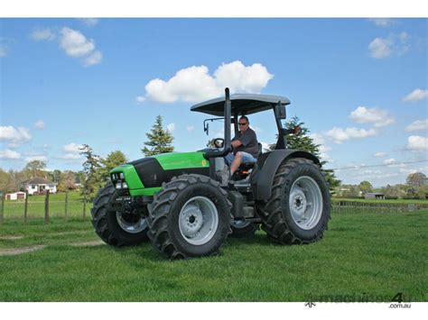 New Deutz Fahr Agrofarm G Gs Rops Hp Tractor W Loader Tractors In