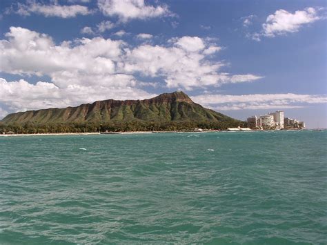 Terry's Travel: Running Diamond Head Volcano