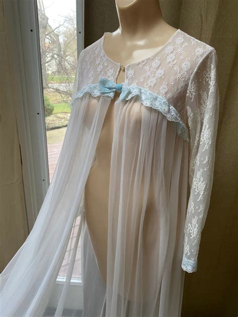 Vintage Miss Elaine Sheer White Peignoir Robe S M La Gem