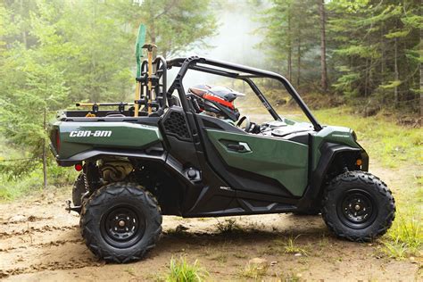 The Fully Redesigned 2021 Can Am Commander Chicks And Machines