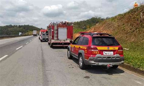 Homem morre eletrocutado e carbonizado após subir em poste na BR 040