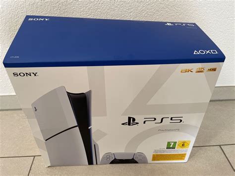 New PS 5 Slim With Two Controllers And UFC 5 NHL 24 Kaufen Auf Ricardo