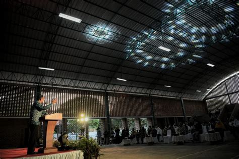 FOTO Ridwan Kamil Resmikan Gedung Gedung Creative Center Di Cirebon