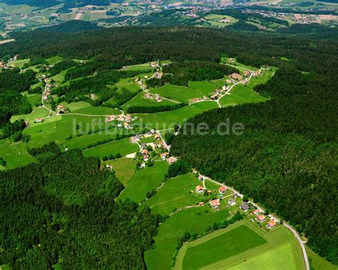 Luftaufnahme Holzfreyung Dorfkern Am Feldrand In Holzfreyung Im