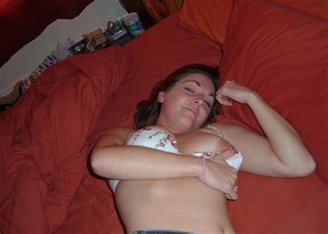 Amateur Milf Brunette Lingerie Milf028 Porn Pic