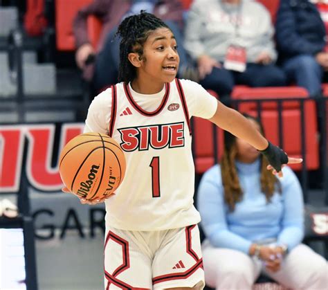 siue women beat indiana state    proctor scores
