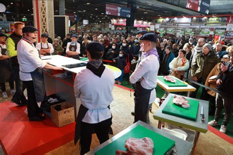 Les apprentis bouchers représentés sur le stand dInterbev au Salon