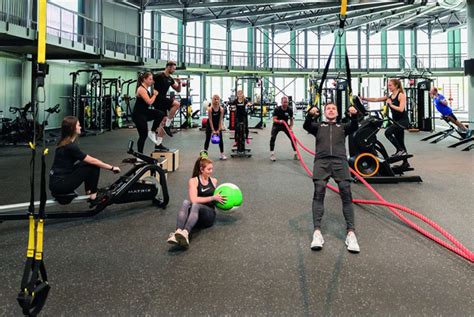 DIEz ARENA Training mit Stadion Atmosphäre BODYMEDIA Fachmagazin