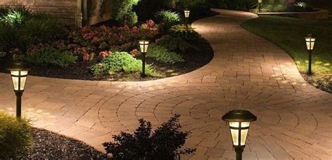 10 Best Solar Path Lights in 2021 - ecotality.com