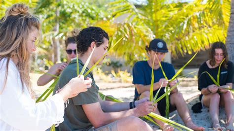 Learn traditional crafts | Awesome Adventures Fiji