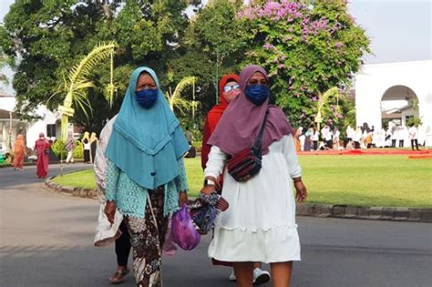 Warga Diizinkan Shalat Id Bersama Presiden Jokowi Di Halaman Gedung