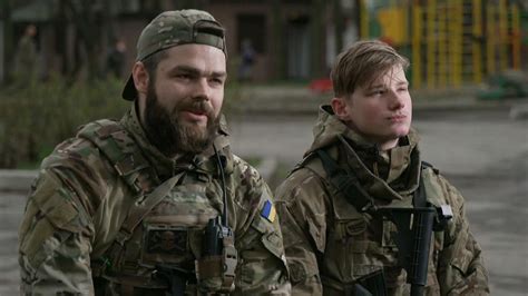 Watch Cbs Evening News Russians Defect To Ukraine To Fight Invasion Full Show On Paramount Plus