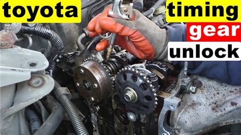 Toyota Camry How To Unlock The Cam Shaft Timing Gears