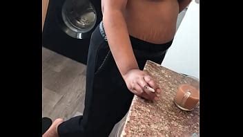 Naked Show XNXX