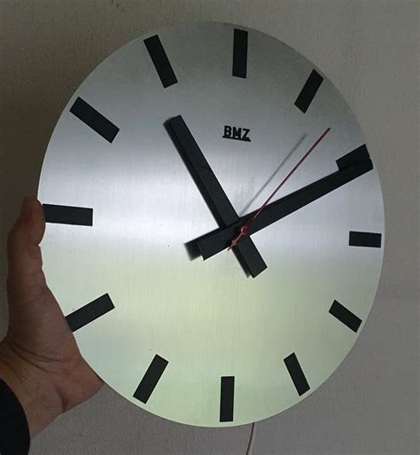 Bmz Elektrische Wanduhr Aus Den Er Jahren Kaufen Auf Ricardo