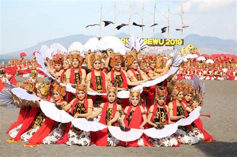 Festival Gandrung Sewu Banyuwangi Kembali Hadir Seribu Penari Bakal