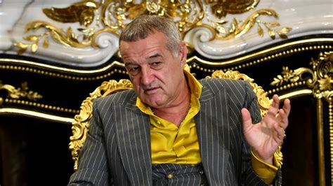 Primul fotbalist pe care Gigi Becali l a trecut pe lista neagră de la