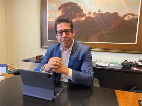 Marcelo Santos Defende Aux Lio Alimenta O De R Mil Para Deputados