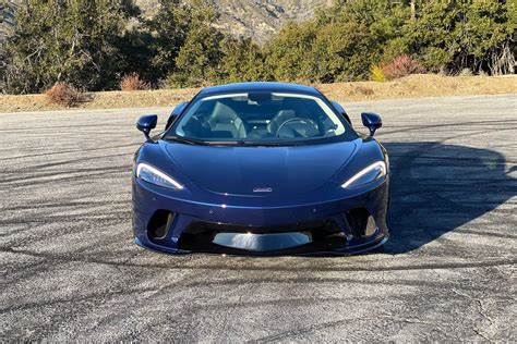 2020 McLaren GT is a striking sports car - CNET